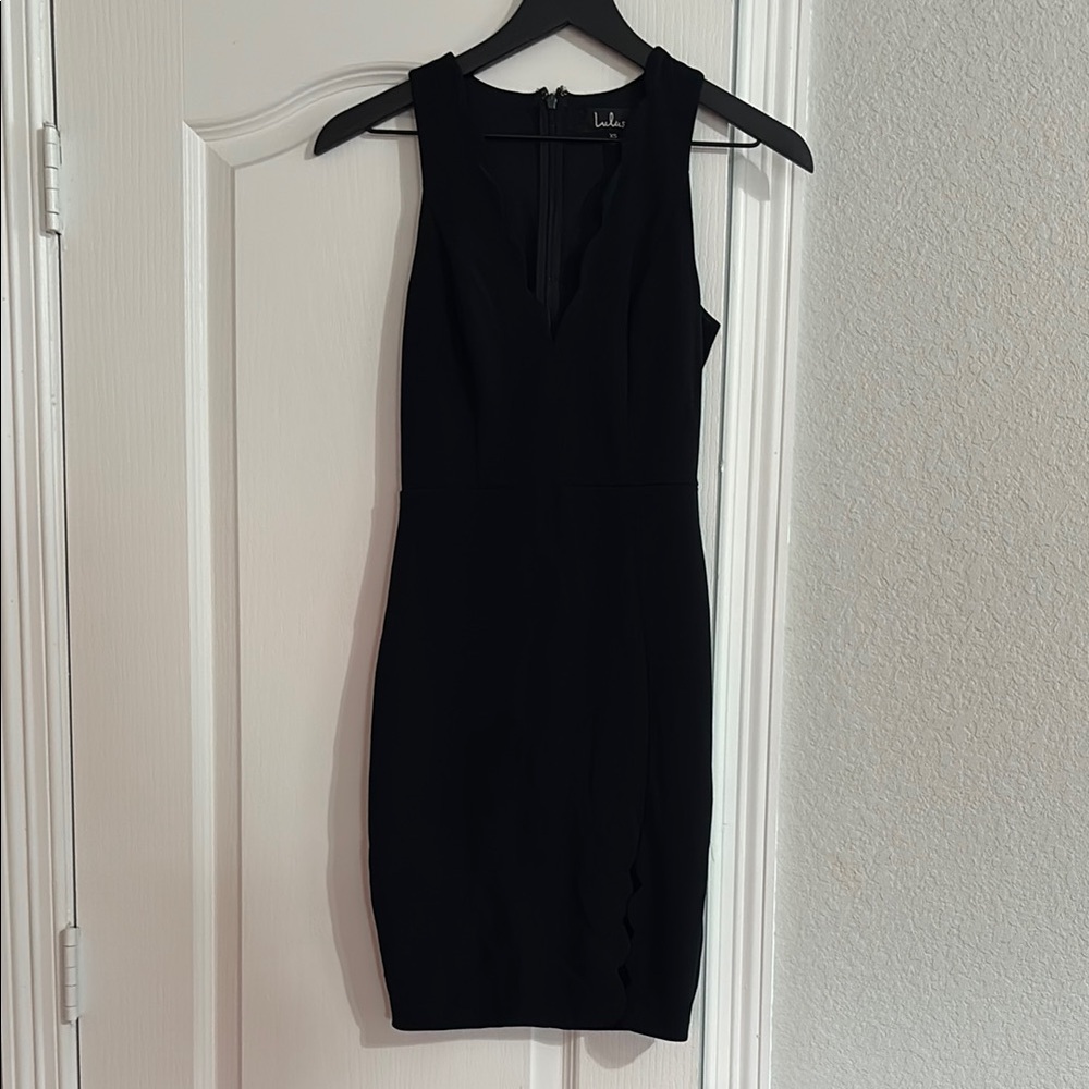 Lulu's Black Sleeveless Dress